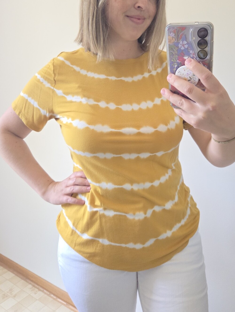 Old Navy Mustard Tie-Dye Short Sleeve Tee Shirt - Women Luxe
